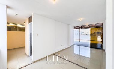 Departamento de amplias dimensiones y terraza enorme en Surco