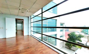 Edificio Equipado Oficinas Ascensores Venta Quinta Normal