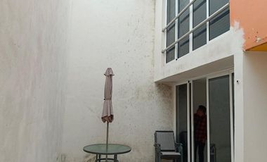 CASA EN VENTA EN VALLE DE LOS PINOS