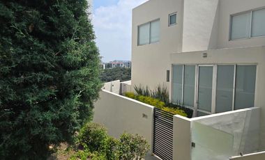 CASA EN VENTA EN BOSQUE ESMERALDA