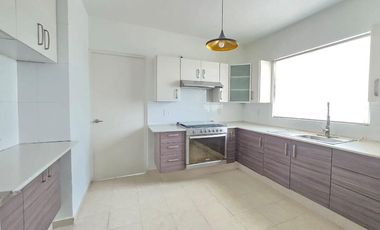 CASA EN VENTA EN BOSQUE ESMERALDA