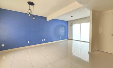 CASA EN VENTA EN BOSQUE ESMERALDA