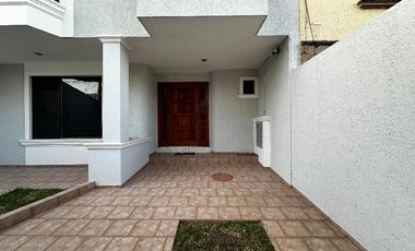 Casa en Colonia Mirador del Sol a 1.5 cuadras de Av. Moctezuma y Av. Patria