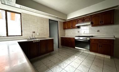 Casa en Colonia Mirador del Sol a 1.5 cuadras de Av. Moctezuma y Av. Patria