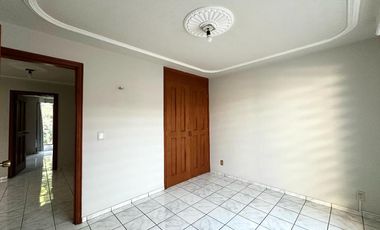 Casa en Colonia Mirador del Sol a 1.5 cuadras de Av. Moctezuma y Av. Patria