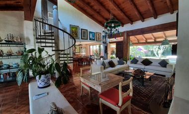 CONTEMPORANEA CASA EN RENTA, SAN ANTONIO VALLE DE BRAVO