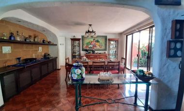 CONTEMPORANEA CASA EN RENTA, SAN ANTONIO VALLE DE BRAVO