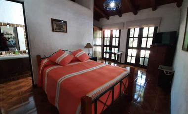 CONTEMPORANEA CASA EN RENTA, SAN ANTONIO VALLE DE BRAVO