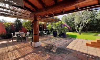 CONTEMPORANEA CASA EN RENTA, SAN ANTONIO VALLE DE BRAVO