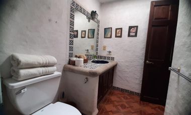 CONTEMPORANEA CASA EN RENTA, SAN ANTONIO VALLE DE BRAVO