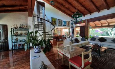 CONTEMPORANEA CASA EN RENTA, SAN ANTONIO VALLE DE BRAVO