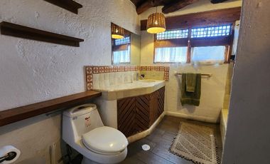 CASA EN RENTA EN VALLE DE BRAVO