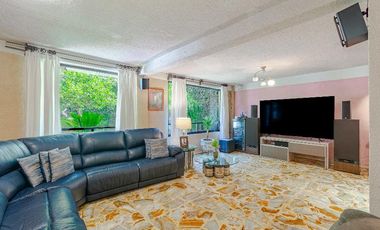 🏡 ¡Gran oportunidad! Inmueble con uso de suelo mixto en excelente ubicación