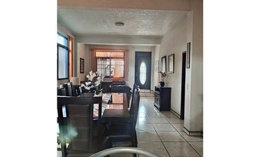 Casa en Zacatepec, cerca del estadio Coruco Díaz