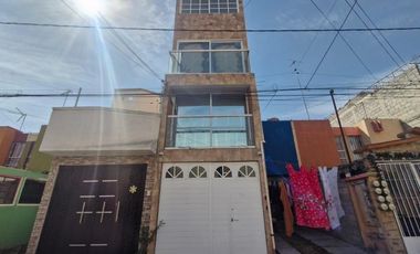 Casa en venta en Los Heroes Tecamac,  Tecámac, Estado de México