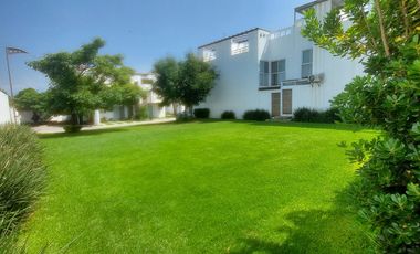 Departamento amueblado en RENTA 72 m2 en 1er piso, 3 recamaras, 2 baño y 1 cajón