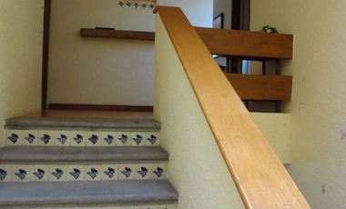 Casa con jardín y alberca en Fraccionamiento las Fincas, Jiutepec