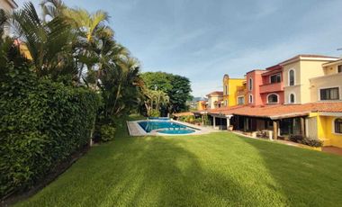 Casa en condominio en venta en Fraccionamiento Burgos, Temixco, Morelos.