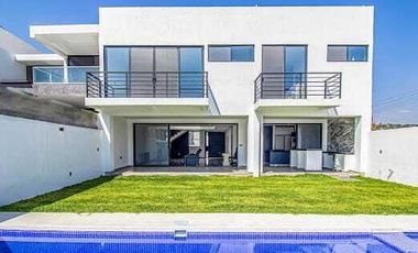 Hermosa Residencia en venta  Burgos Bugambilias