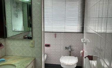 MEEKS Nº 315 PISO 5 