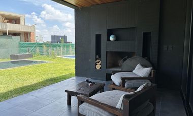 Casa en Carpinchos - Nordelta