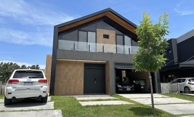 Casa en Carpinchos - Nordelta