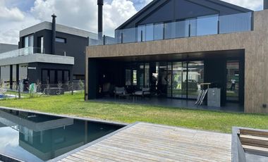 Casa en Carpinchos - Nordelta