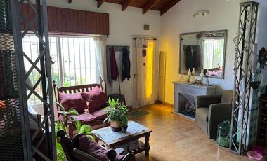 CEFERINO NAMUNCURA 3642  2 PH  VENTA IDEAL 2 FAMILIAS (REMEDIOS DE ESCALADA)