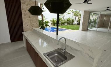 Casa en venta al norte de Mérida en Xcanatún