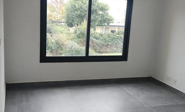 Casa en venta - 4 Dormitorios 4 Baños - 775mts2 - Escobar