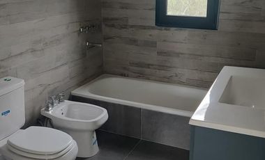 Casa en venta - 4 Dormitorios 4 Baños - 775mts2 - Escobar