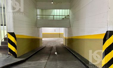 COCHERA EN VENTA SOBRE AV LURO