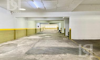 COCHERA EN VENTA SOBRE AV LURO