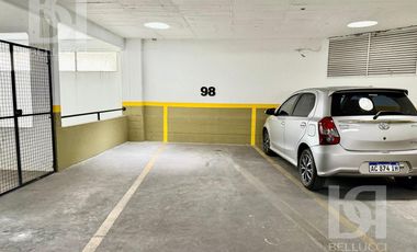 COCHERA EN VENTA SOBRE AV LURO