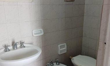 Casa en venta - 4 Dormitorios 2 Baños - Cochera - 450Mts2 - Mar del Tuyú