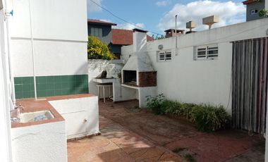Casa en venta - 4 Dormitorios 2 Baños - Cochera - 450Mts2 - Mar del Tuyú