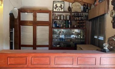 Casa en venta - 5 Dormitorios 4 Baños - Moreno