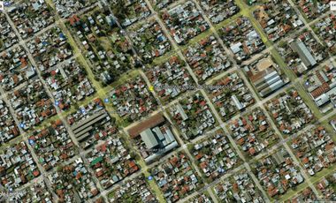 Casa en venta - 2 Dormitorios 2 Baños - Cochera - 430Mts2 - Quilmes