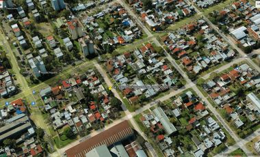 Casa en venta - 2 Dormitorios 2 Baños - Cochera - 430Mts2 - Quilmes