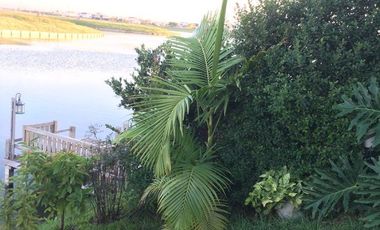 Duplex en el Barrio Islas del Golf. La Mansa. Nordelta