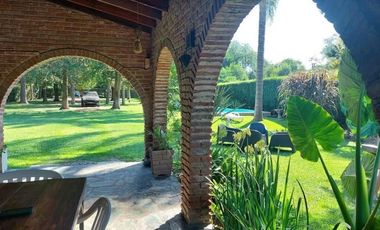 Casa en venta - 2 Dormitorios 1 Baño - 2650mts2 - Escobar