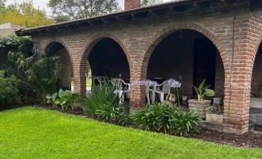 Casa en venta - 2 Dormitorios 1 Baño - 2650mts2 - Escobar