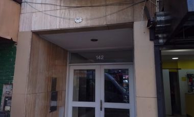 Departamento en Banfield Este