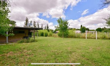 Casa en venta - 2 dormitorios 1 baño 2 cocheras - 1000mts2 - El Rodeo, Abasto [FINANCIADA]