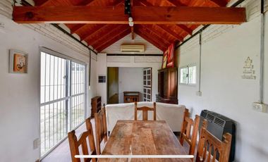 Casa en venta - 2 dormitorios 1 baño 2 cocheras - 1000mts2 - El Rodeo, Abasto [FINANCIADA]