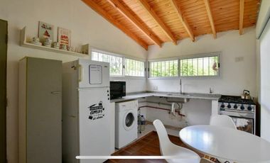 Casa en venta - 2 dormitorios 1 baño 2 cocheras - 1000mts2 - El Rodeo, Abasto [FINANCIADA]