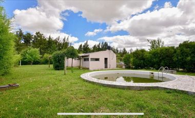 Casa en venta - 2 dormitorios 1 baño 2 cocheras - 1000mts2 - El Rodeo, Abasto [FINANCIADA]