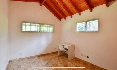 Casa en venta - 2 dormitorios 1 baño 2 cocheras - 1000mts2 - El Rodeo, Abasto [FINANCIADA]