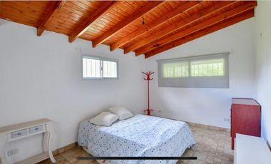Casa en venta - 2 dormitorios 1 baño 2 cocheras - 1000mts2 - El Rodeo, Abasto [FINANCIADA]
