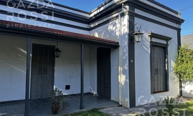 Casa en alquiler en Adrogue